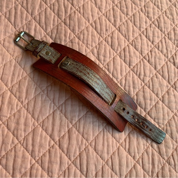 URANIUM Red & Gray leather bracelet - Wrap Strap -  Buckle Closure - Adjustable - Picture 8 of 12